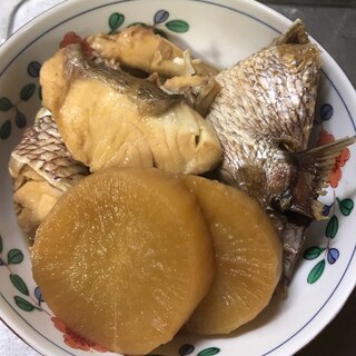 冷凍大根と鯛のあら炊き